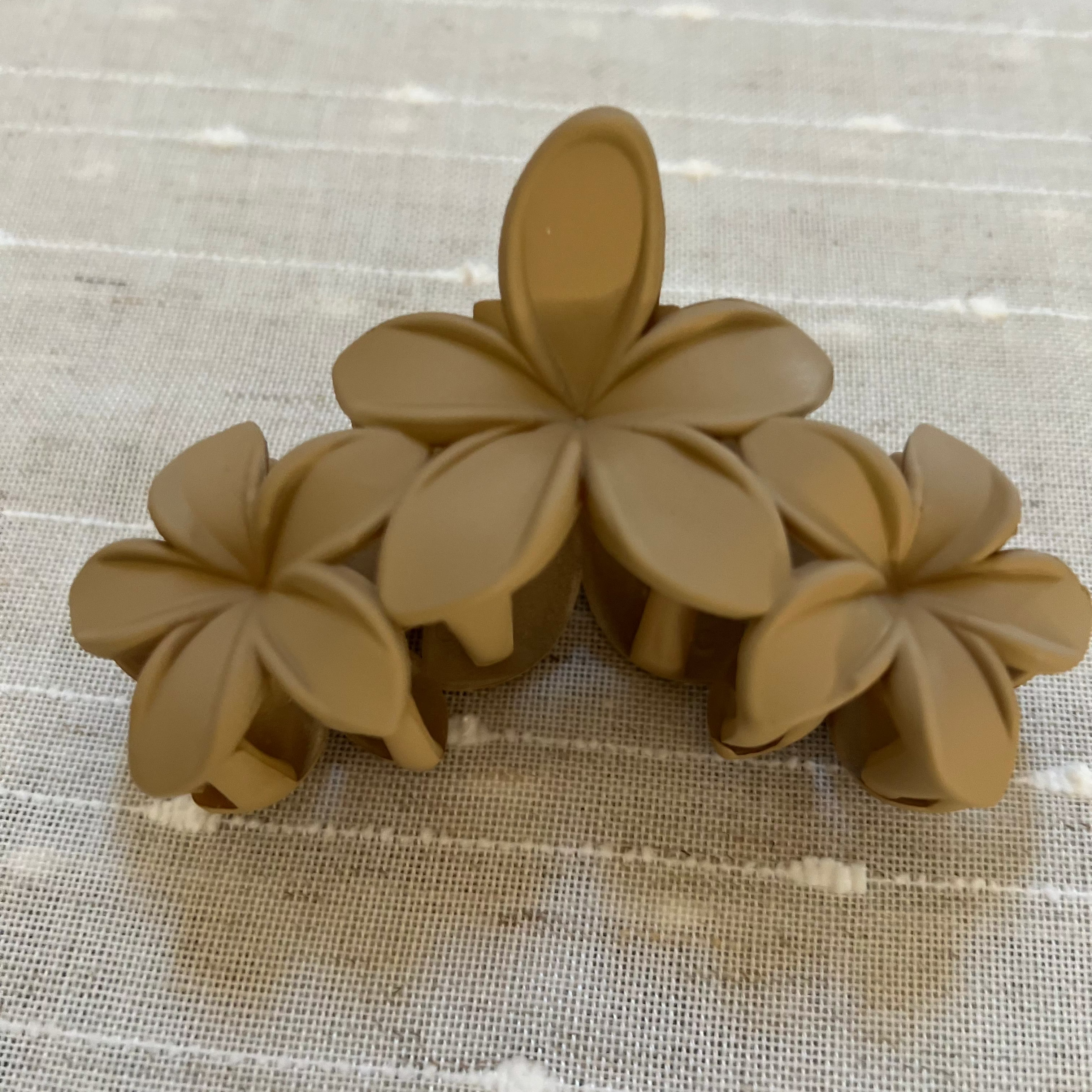 Hair clips