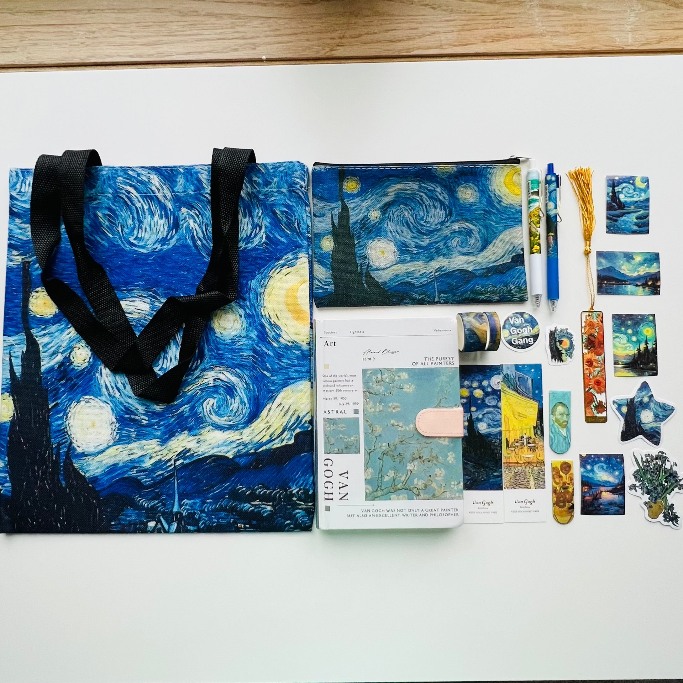 Van Gogh Bookish Bundle Almond Blossom